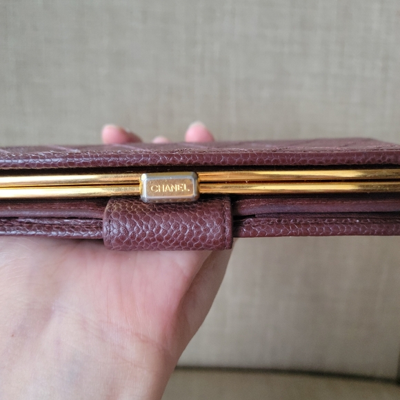 Authentic CHANEL vintage Caviar leather long wallet 4970715 (E05) - Picture 10 of 17